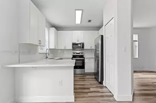 1464 SE 26th Ave, Homestead, FL 33035 - Photo 11