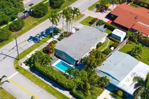 930 N 11th Ct, Hollywood, FL 33019 - Photo 23
