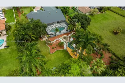 1361 NW 116th Ave, Plantation, FL 33323 - Photo 45