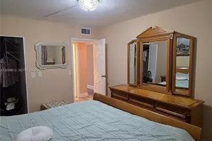 232 E Saxony E, Delray Beach, FL 33446 - Photo 9