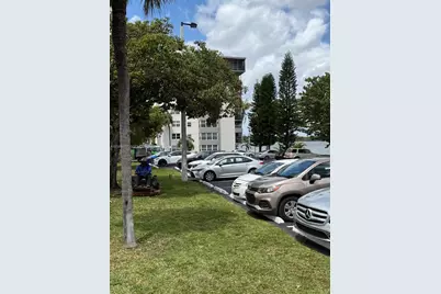 1175 NE Miami Gardens Dr #703, Miami, FL 33179 - Photo 3
