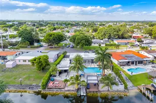 8241 NW 182nd St, Hialeah, FL 33015 - Photo 55