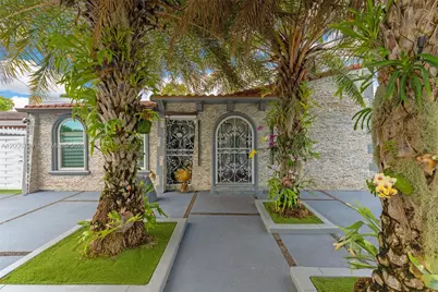1870 NW 32nd Ave, Miami, FL 33125 - Photo 1