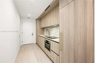 77 SE 5, Miami, FL 33131 - Photo 23