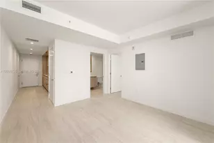 77 SE 5, Miami, FL 33131 - Photo 25