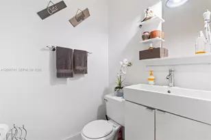 6235 Kendale Lakes Circle, Miami, FL 33183 - Photo 11