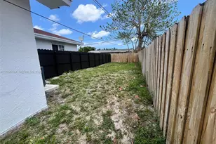 15741 NW 40th Ct, Miami Gardens, FL 33054 - Photo 11