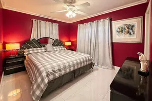 561 NE 172nd St, North Miami Beach, FL 33162 - Photo 9