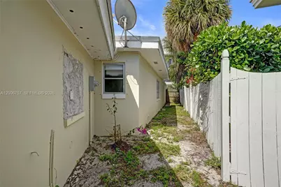 1421 S Palmway, Lake Worth, FL 33460 - Photo 53