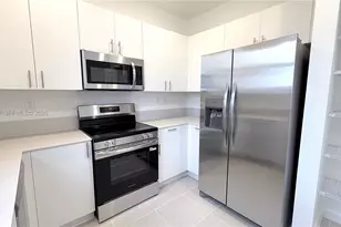 2537 SE 27th Ct, Homestead, FL 33035 - Photo 11