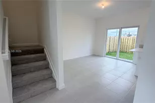 2537 SE 27th Ct, Homestead, FL 33035 - Photo 9