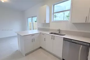 2537 SE 27th Ct, Homestead, FL 33035 - Photo 13