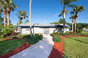 6140 Azalea Cir, West Palm Beach, FL 33415 - Photo 19