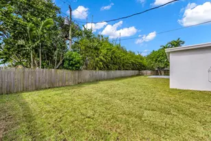 8760 SW 83rd St, Miami, FL 33173 - Photo 25