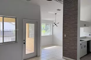 1304 Glenmoor Dr, West Palm Beach, FL 33409 - Photo 3