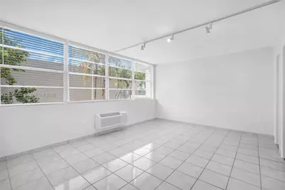 5313 Collins Ave #204, Miami Beach, FL 33140 - Photo 15
