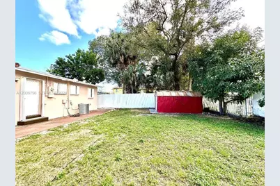 525 NW 15th Ter, Fort Lauderdale, FL 33311 - Photo 5