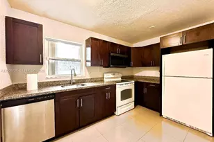525 NW 15th Terrace, Fort Lauderdale, FL 33311 - Photo 9