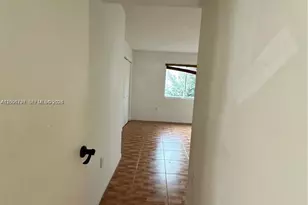551 NW 82nd Ave, Miami, FL 33126 - Photo 5