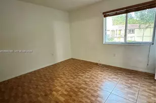 551 NW 82nd Ave, Miami, FL 33126 - Photo 17