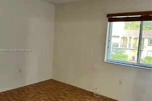 551 NW 82nd Ave, Miami, FL 33126 - Photo 9