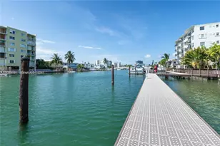 7930 Tatum Waterway Dr, Miami Beach, FL 33141 - Photo 3
