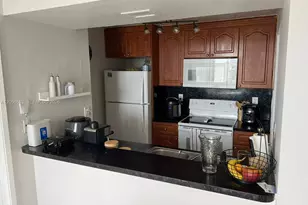 7125 NW 186th St, Hialeah, FL 33015 - Photo 7