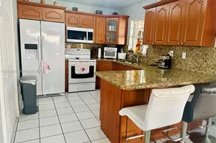 13741 SW 11th St, Miami, FL 33184 - Photo 7