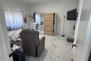 25 NW 193rd St, Miami Gardens, FL 33169 - Photo 11