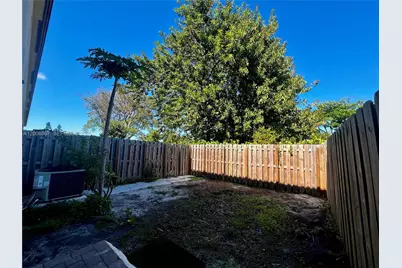 12429 NW 23rd Ct, Miami, FL 33167 - Photo 15