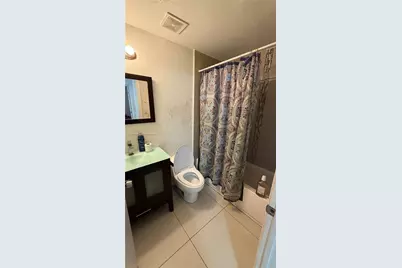 2071 NW 86th St, Miami, FL 33147 - Photo 7