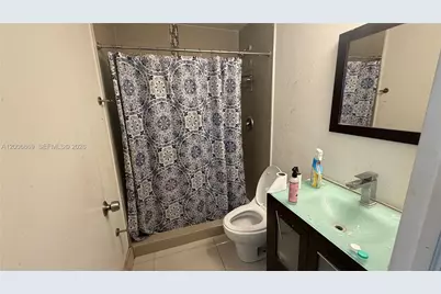2071 NW 86th St, Miami, FL 33147 - Photo 9