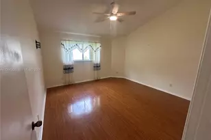 3461 NW 44th St, Oakland Park, FL 33309 - Photo 17
