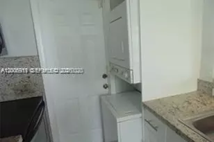 820 3rd St, Miami Beach, FL 33139 - Photo 17