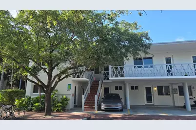 820 3rd St #14, Miami Beach, FL 33139 - Photo 1
