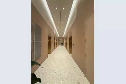 77 SE 5th St #1602, Miami, FL 33131 - Photo 29