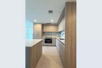 77 SE 5th St #1602, Miami, FL 33131 - Photo 1