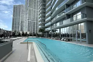 77 SE 5th St, Miami, FL 33131 - Photo 39