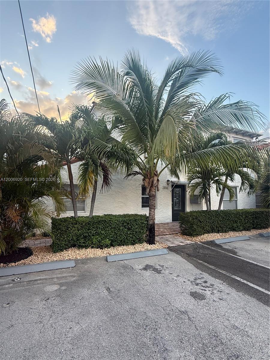 2816 Pine Tree Dr #2 - 2816 Pine Tree Dr #2, Miami Beach, FL 33140 Luxury Property | Jose Angel Pina