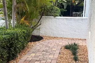 2816 Pine Tree Dr, Miami Beach, FL 33140 - Photo 7