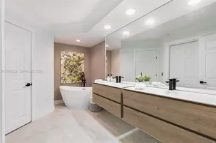 3370 Hidden Bay Dr, Aventura, FL 33180 - Photo 13