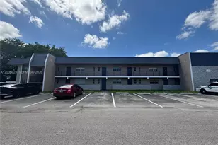 8060 Fairview Dr, Tamarac, FL 33321 - Photo 21