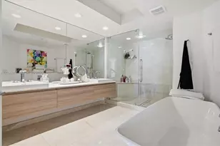 17301 Biscayne Blvd, North Miami Beach, FL 33160 - Photo 23