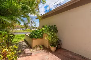2950 NW 106th Ave, Sunrise, FL 33322 - Photo 9