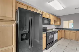 2950 NW 106th Ave, Sunrise, FL 33322 - Photo 17