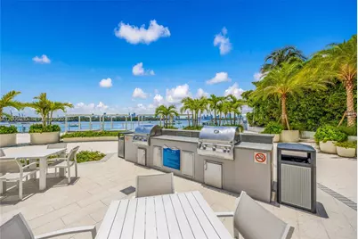 1000 West Ave #426, Miami Beach, FL 33139 - Photo 23