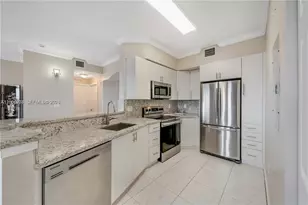 9021 SW 94th St, Miami, FL 33176 - Photo 15