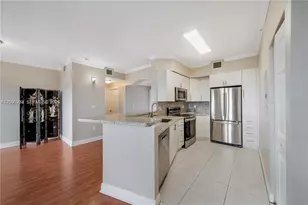 9021 SW 94th St, Miami, FL 33176 - Photo 9