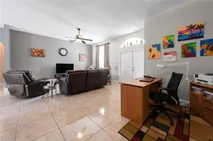 595 SE 30th Dr, Homestead, FL 33033 - Photo 9