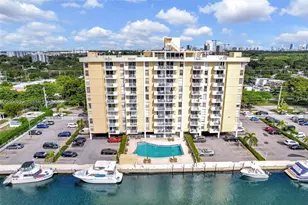 2000 NE 135th St, North Miami, FL 33181 - Photo 9